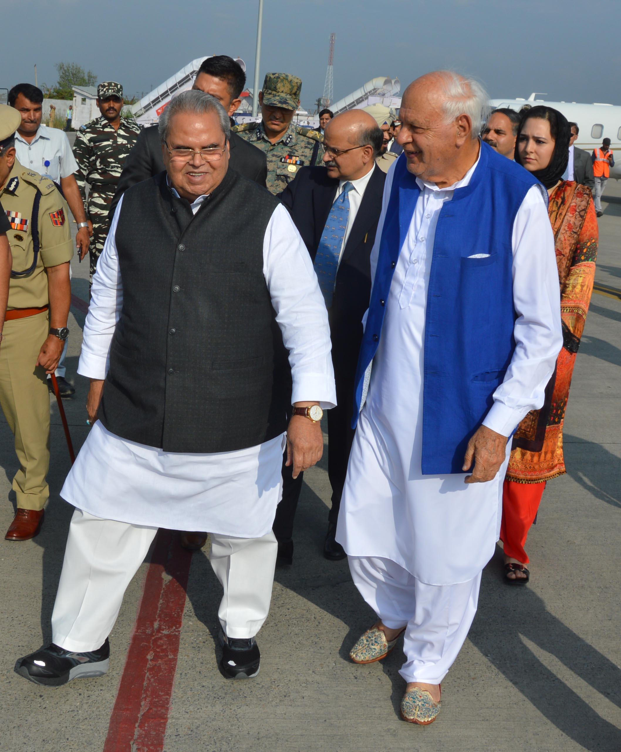 Governor designate Satya Pal Malik arrives in Srinagar